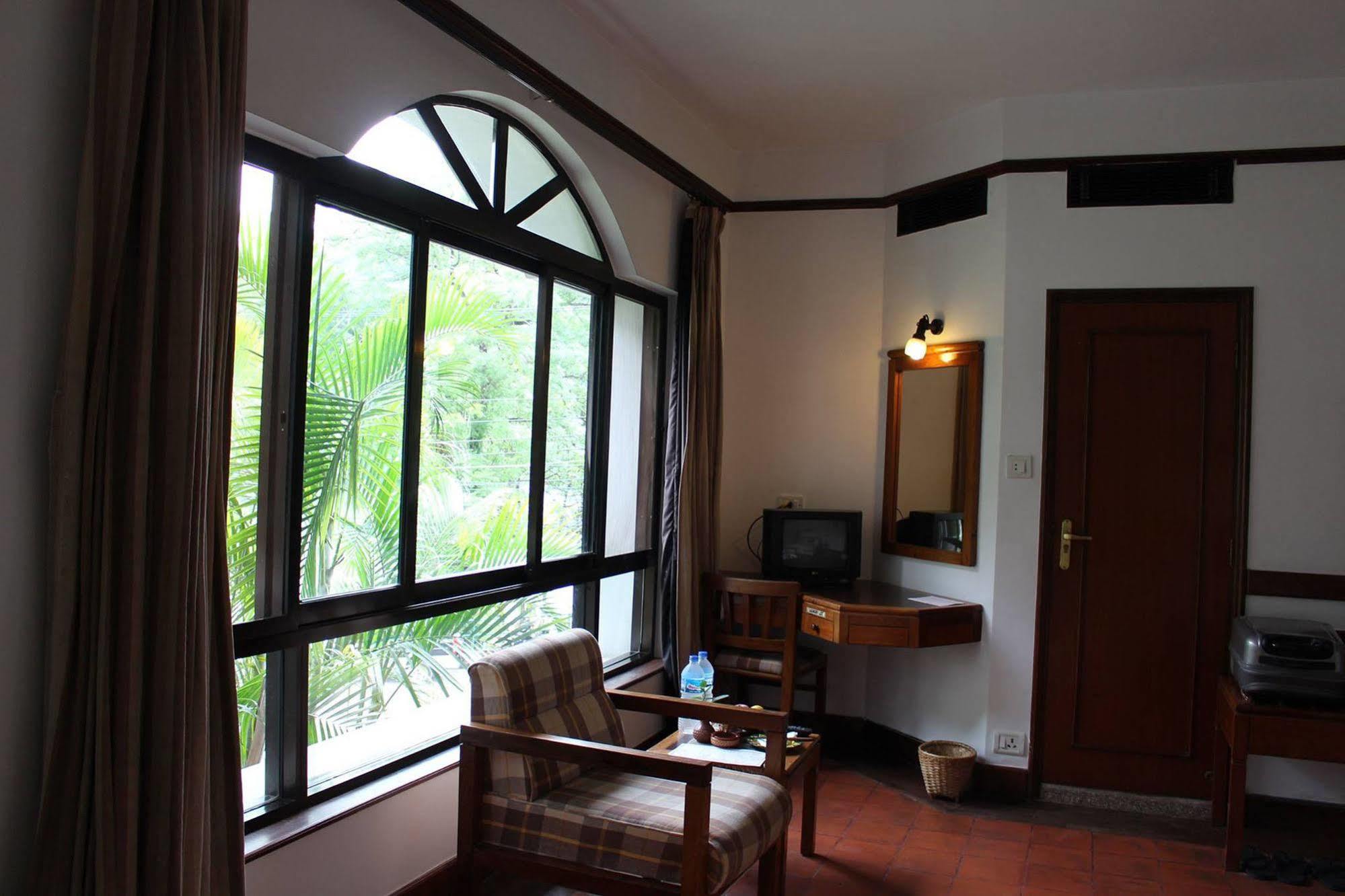Trek-O-Tel Hotel Pokhara Exterior photo