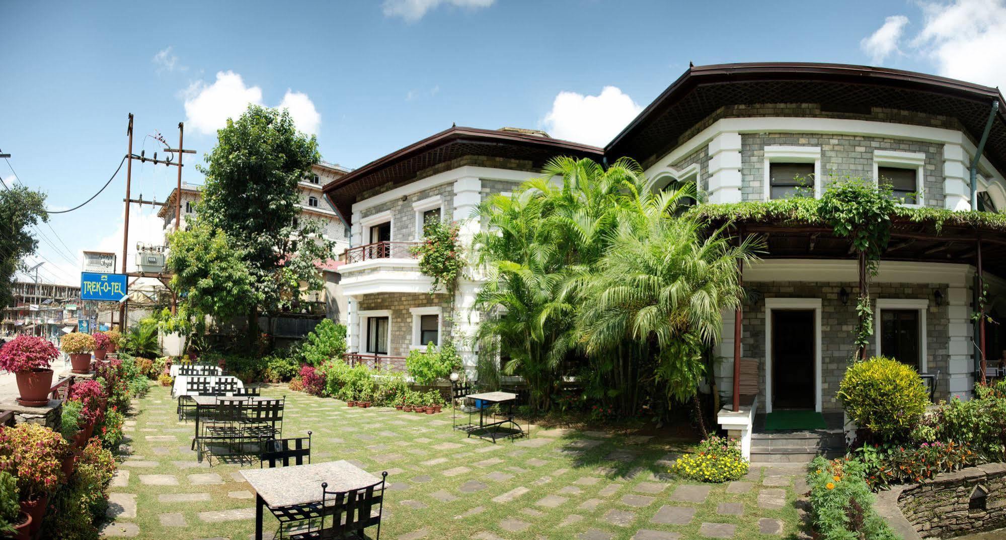 Trek-O-Tel Hotel Pokhara Exterior photo