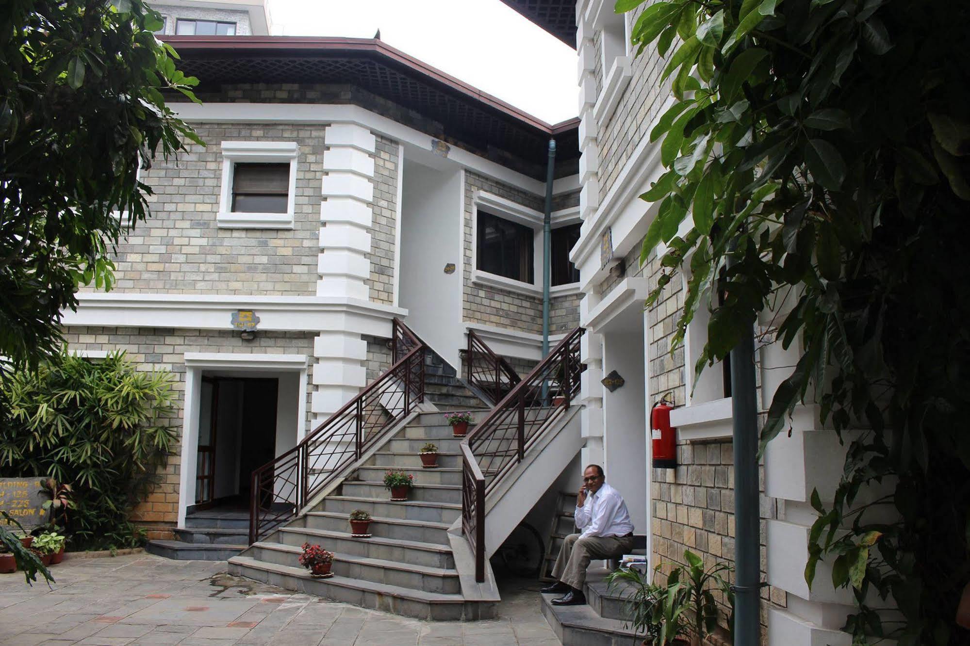 Trek-O-Tel Hotel Pokhara Exterior photo