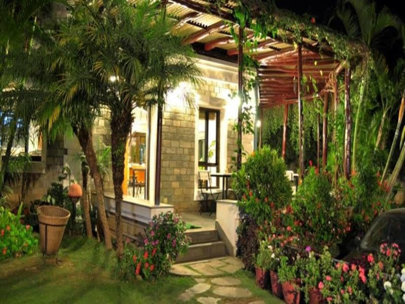 Trek-O-Tel Hotel Pokhara Exterior photo